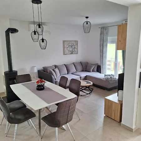 Lancun Apartamento Pridraga