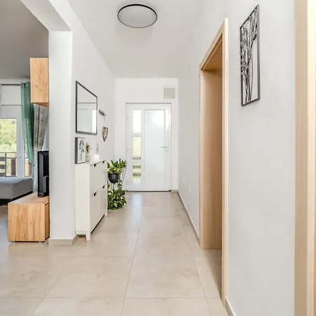 Lancun Apartamento *