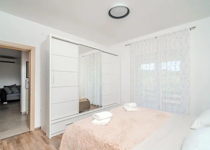 Апартаменты Lancun Pridraga